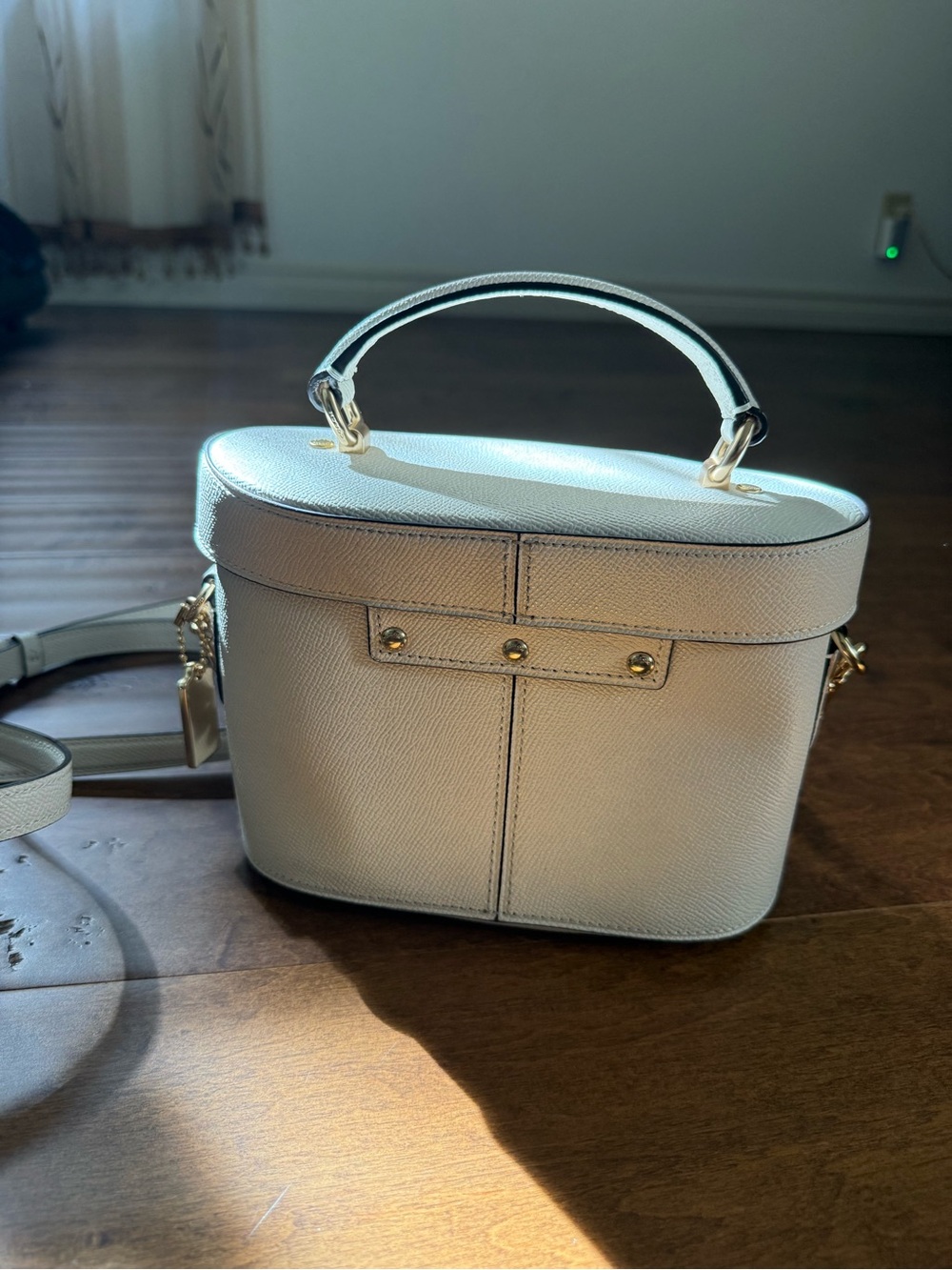 Coach White Leather Crossbody Bag with Gold Hardware - Picture 3 of 5